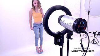 Sweet Teenager Fills her Mouth with Big Dick Teenagers do Porn