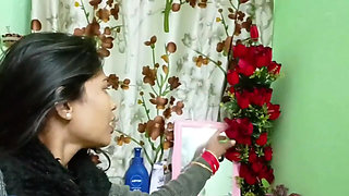 Dudh wale ne jawan Malkin ko akele me pakad ke choda