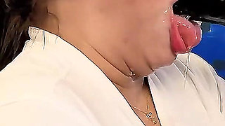 Recorded Live Show: Deep Throat with Lots of Saliva