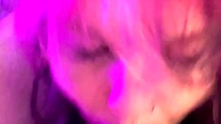 Amateur hands free close up blowjob