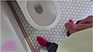 Stepmom Took Pity On Me After Catching Me Peeking On Her In The Bath