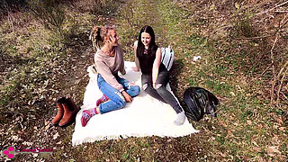 Awesome Outdoor Action! Hot Hiker Seduced!