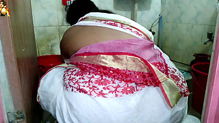 Aditi Aunty Washing Clothes Without a Blouse When Neighbor Boy Came & Fucked Her - Huge Boobs Indian 35 Year Old Desi 4K