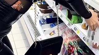 European Amateur Gives Wicked Head Outdoors In Public