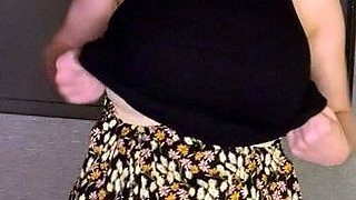 Close up amateur masturbating solo