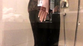 Hot Brunette Amateur Takes Ass Cumshot