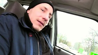 Public geeky date outdoor fuck