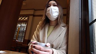 336KNB-211　【クリトリス特化型】【普通のひとが、一番エロい】旦那と仲良しな柔乳スレンダー奥様がお金のためにAV出演！敏感すぎるデカクリ弄られて連続絶頂！！