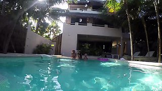 Olivia Ryder Blonde Blowjob Brunette Car Handjob