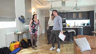 AGEDLOVE - Two mature girls are having ride on one cock