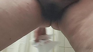 MILF Cleaning Her Dirty Pussy
