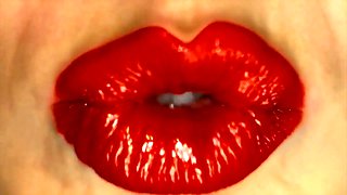 Bad Girl Mia Malkova Gives Her Boss's Husband a Blowjob He Won't Forget.