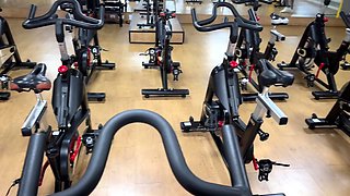 COLOMBIAN TEEN seduces stranger in the gym to play with her
