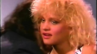 Sexy babe in the hardcore vintage porn
