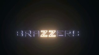Wet Pussy Training.Valentina Nappi, Demi Sutra / Brazzers