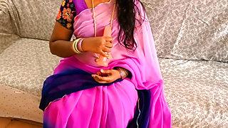 Akeli Bhabhi / Unsatisfied Aunty Fucked by Neighbour Boy -1