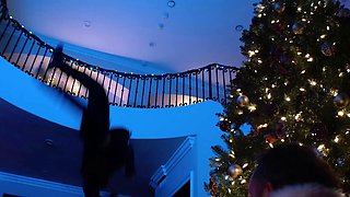 Abella Danger and Lauren Phillips go wild with sensual pussy licking and scissoring in HD