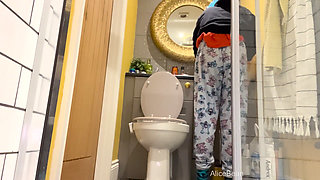 Air Bnb Toilet Peeker