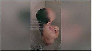 Seducing Bf When Taking Shower, Ends Up Squirting A Lot