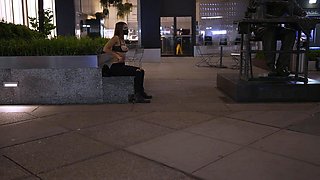 Amateur skater girl outdoor in public fucking for money