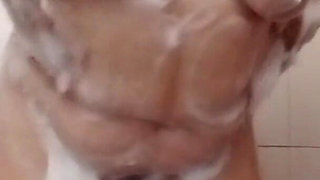 Mature Bathing Sends Video to Stepson by Mistake