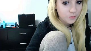 Blonde teen Sierras first erotic masturbation video