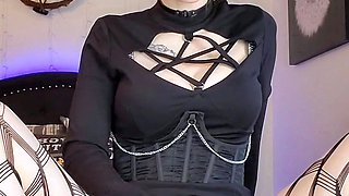 Amateur Webcam Teen Masturbates And Teases