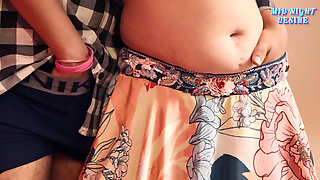 Collage Girlfriend Seduces Boyfriend in Bedroom