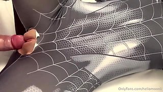 Jsuis spiderman baise moi la chatte