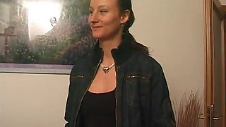 Amateur lesbians eat each other's bush