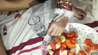 Daru aur cigarette peaker boobs aur Hairy pussy kay Sath foreplay