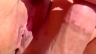 MILF Gets Her Pussy Played with