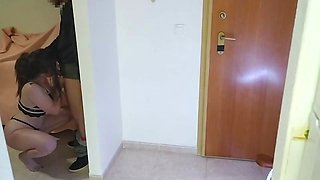 Indian beauty captivates with daring hotel passion in thrilling intimate play