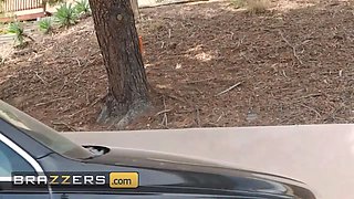 Brazzers - fugitive Lulu Chu surprises Jayden Marcos with a aggressive nail sesh on his bed