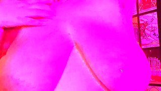 Love Chat Big Boobs Brunette Masturbating For Cam