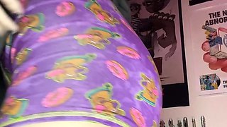 Amateur Jasmin stripping panties and masturbating