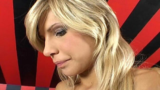 Lesbian Babes From France Play with Big Strapon and Fuck