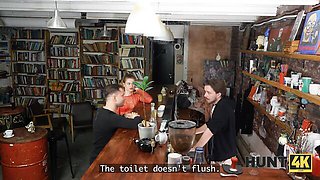 Oliver Trunk Takes It Deep In The Backdoor