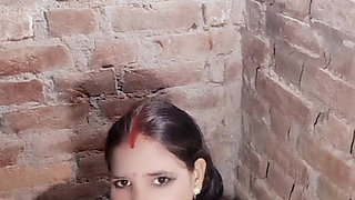 Indian Hot Sister-in-law Fingering Her Pussy and Squirting (hindi Audio)