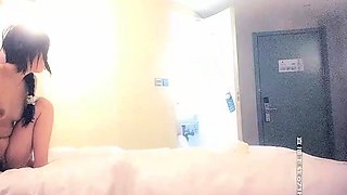 Amateur Teen babe Naked At the Pool