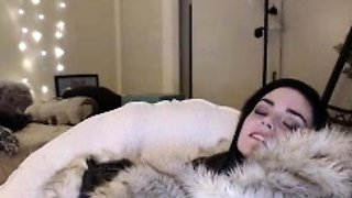 Brunette Solo Webcam Masturbation