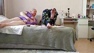 Insatiable girlfriend always wants to suck cock and swallow cum