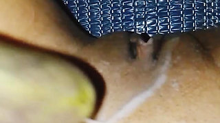 Bangladeshi girl fuking her tight pussy with begun brinjal.