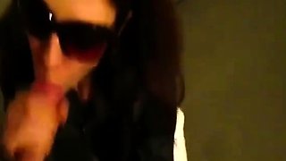 Amateur Girl Gives Blowjob in Public