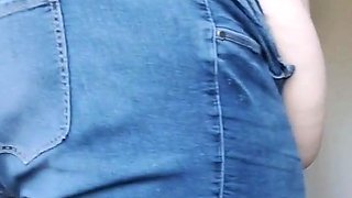 amateur vip ass masturbating on live webcam