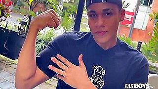 Lucian Reed - A Sizzling Handjob Safari Led By