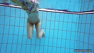 18-25 porn with adroit cutie from Underwater Show