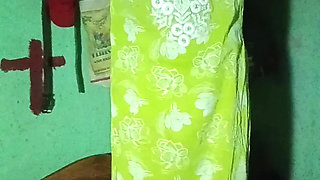 Desi girl hard beautiful chut