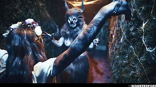 Hardcore Monster Fucking Parody - Futa Minotaur Medieval Fantasy with Ava Amira Swallowing Cum