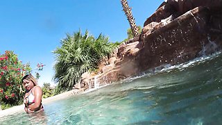 Hypnotic Porsha and Nina's lesbian smut